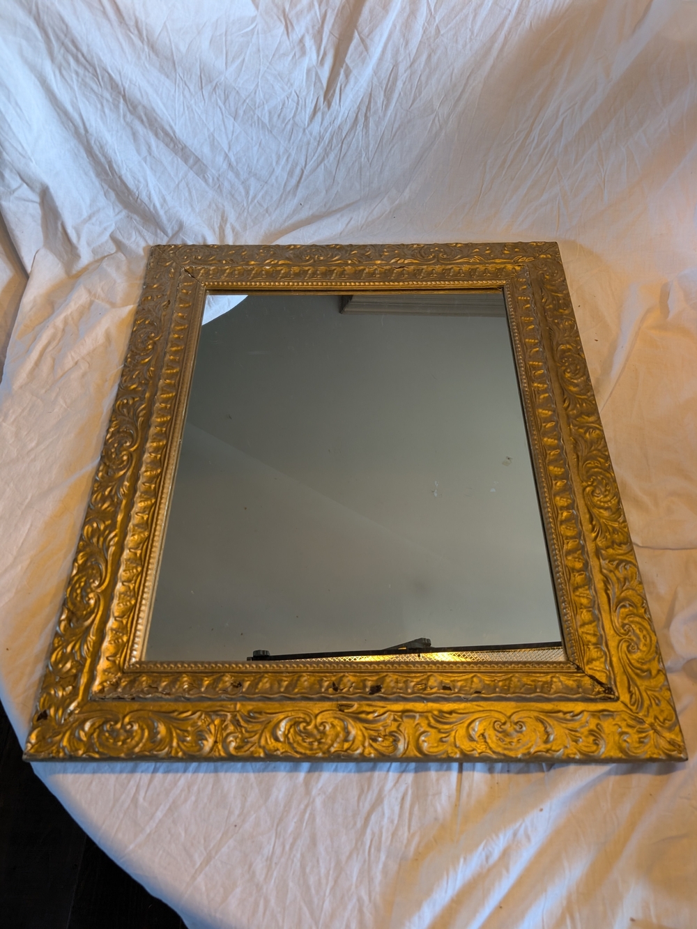 2/140$ Vintage Gold Ornate Wall Mirror